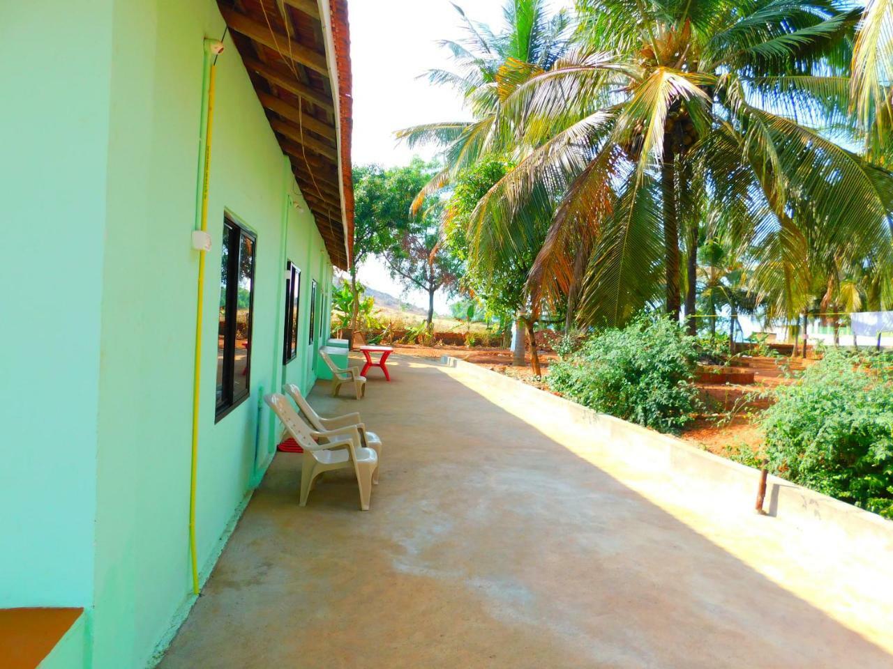 Coconut Tree Resort Gokarna Extérieur photo