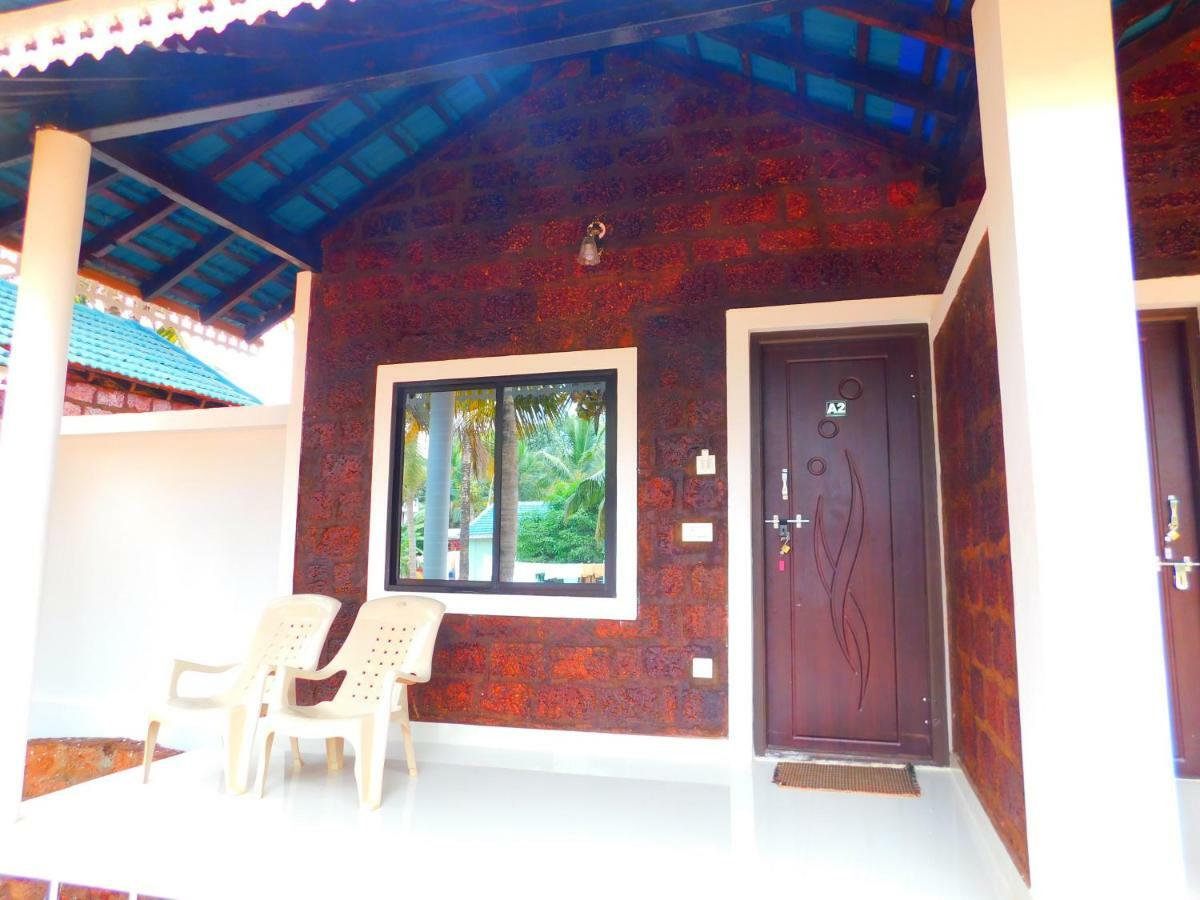 Coconut Tree Resort Gokarna Extérieur photo