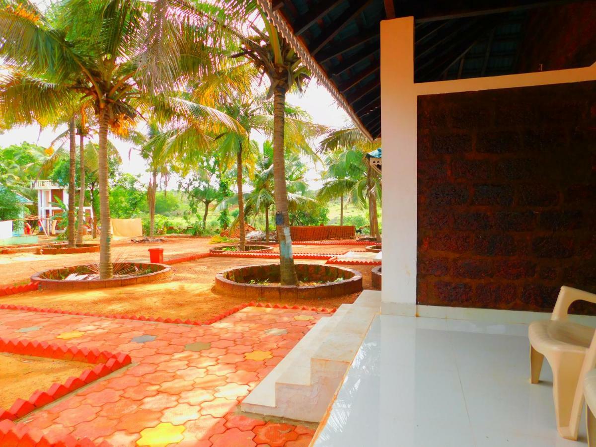 Coconut Tree Resort Gokarna Extérieur photo