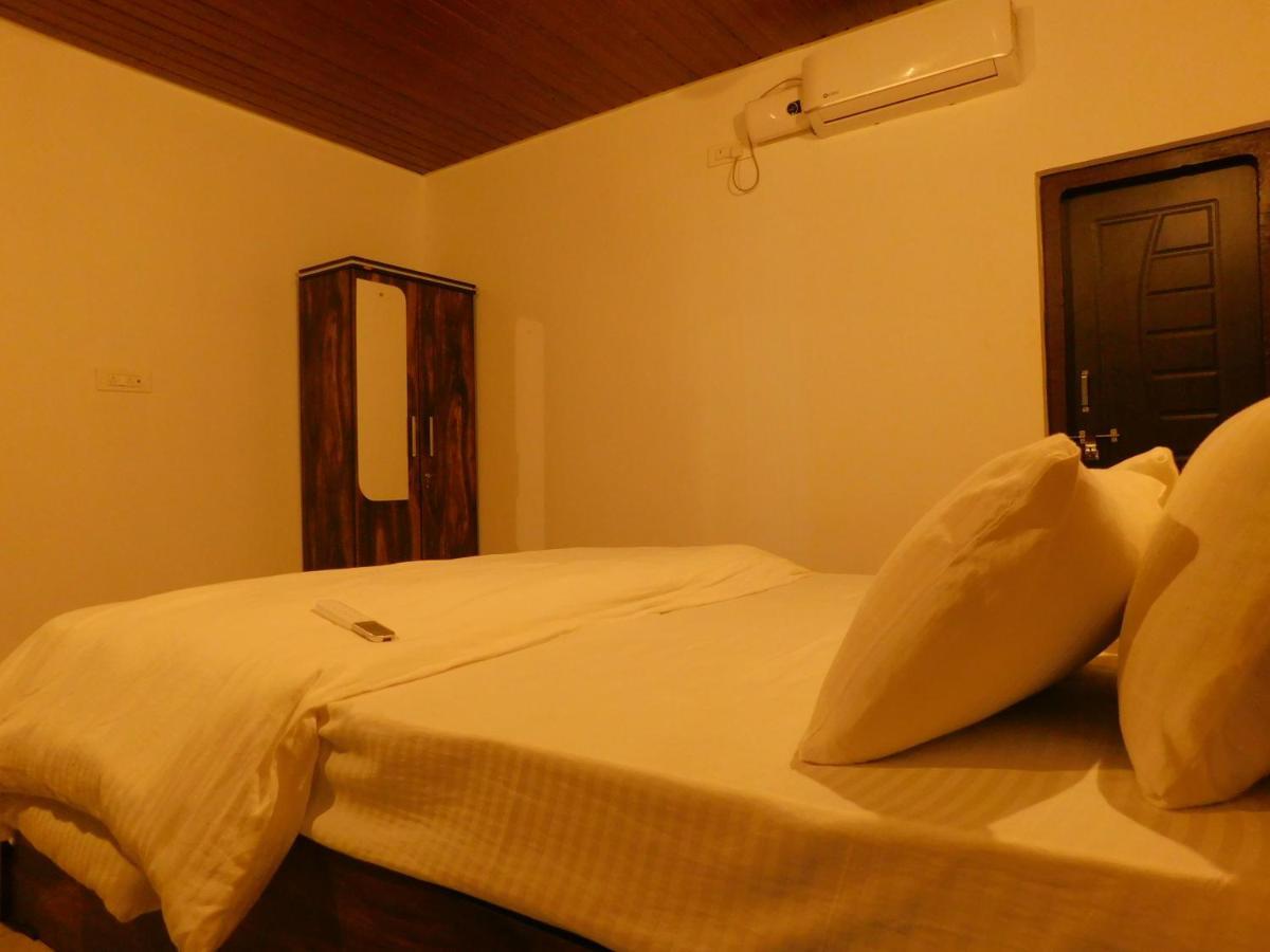 Coconut Tree Resort Gokarna Extérieur photo